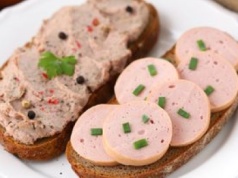 Kiedyś była na każdym stole. Dziś wielu wstydzi się ją kupić