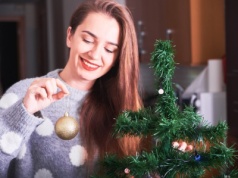 Detronizuje szpic i gwiazdę. Teraz tym Polacy ozdabiają czubek choinki