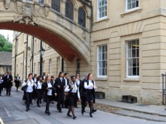 Brytyjski rząd odbudowuje relacje z UE. Zapowiada powrót ważnego programu