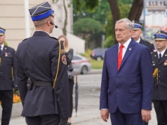 „Mamy pewien problem”. Wiceszef MSWiA o wypłatach mieszkaniówki