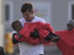 100 mln euro dla Kanarów. Rząd przekazuje środki, ale krytyka nie milknie