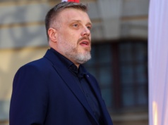 Zandberg uderza w KRUS: „Koniec ze świętymi krowami”