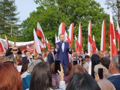 Chanuki w Pałacu nie będzie, ale Nawrocki podjął inną decyzję. Już wiadomo, co stanie przed budynkiem