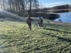 Rozjechana plaża i fala komentarzy. Naterki walczą z kierowcami elektrycznych motocykli