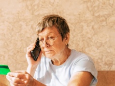 Jak nie paść ofiarą oszustwa podczas świątecznych zakupów online?