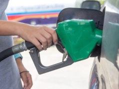 Unia pozwali na e-paliwa. Co to jest i czy mogę to zatankować już dzisiaj?