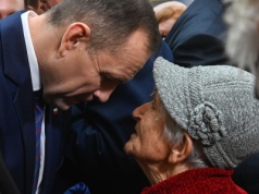 Pomysł prezydenta na podwyżkę emerytur to kolejna łata do systemu