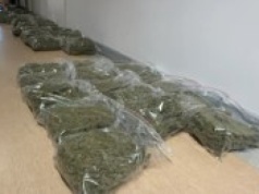 ​71 kilogramów narkotyków, luksusowe auta i fałszywe dokumenty. 