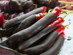 Na jarmarku wszyscy oglądali. Śmiałków do spróbowania nie było za dużo