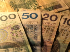 Nowe dane GUS. Rośnie wynagrodzenie, spada zatrudnienie