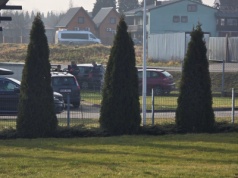 Zderzenie dwóch samochodów w strefie przemysłowej w Zatorze. Dwie osoby ranne