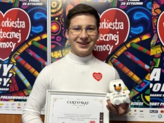 Maskotka z misji Sławosza Uznańskiego-Wśniewskiego zbudowana z LEGO. Do wylicytowania podczas finału WOŚP