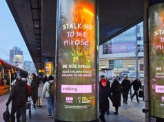 Ważne plakaty w centrum Warszawy. Mają związek z powrotem sprawy zabójstwa Agnieszki Kotlarskiej
