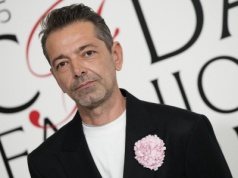 Nowy dyrektor kreatywny Versace już wybrany? Wszystko wskazuje na jedno nazwisko