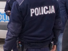 Nietrzeźwy 66-latek przyjechał po wnuczkę pod szkołę. Policjanci zatrzymali kierowcę