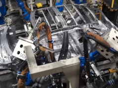 Honda zatrzymuje fabryki przez polityczną wojnę o chipy