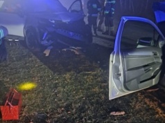 Czołowe zderzenie koło Słupcy. Trzy osoby w szpitalu