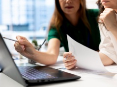 Polscy eksporterzy usług kontra krajowe urzędy. Firmy łączą siły w nowej koalicji