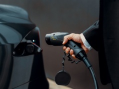 Rekordowy listopad dla samochodów elektrycznych. To już co dziesiąte nowe auto