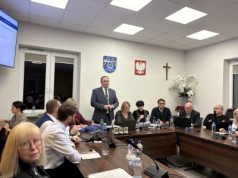 Centrum Bezpieczeństwa zamiast szkoły podstawowej w Wiączyniu Dolnym. Mieszkańcy protestują