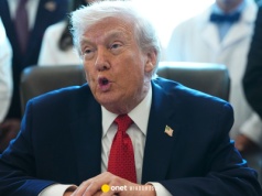 Donald Trump pospiesza Ukrainę. 