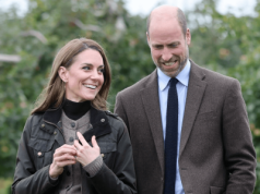 Rodzina królewska pochwaliła się świątecznym kadrem. Louis skradł całe show