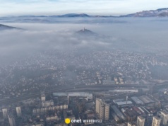 Wstrzymane loty, dzieci zatrzymane w szkołach. Sarajewo walczy z zanieczyszczonym powietrzem