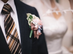 Szara strefa związków. Co ukrywamy pod maską małżeństwa z rozsądku?