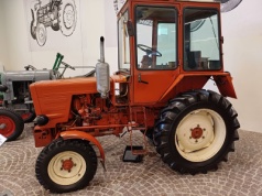 Władimirec T-25: czy jeszcze wart jest zainteresowania? Jakie ceny na koniec roku?