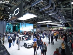 BYD przekracza granicę 15 milionów pojazdów NEV. Globalny rekord i coraz mocniejsza pozycja w Polsce