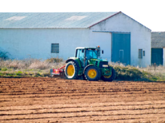 Wielka Brytania: nowe przepisy o rugowaniu rolników z ziemi ojców