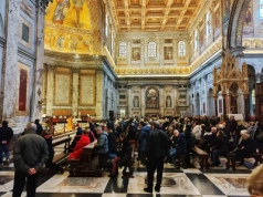 Słynne drzwi będą zamknięte na 25 lat. Turyści mają ostatnią szansę