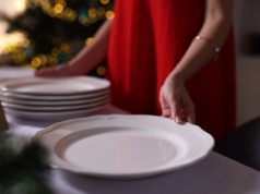 24 grudnia włóż to pod talerz. Nie będzie ci brakować pieniędzy w kolejnym roku