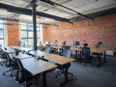 Polacy znikają z pracy. Co 10. pracownik. Jedna rzecz zwraca uwagę