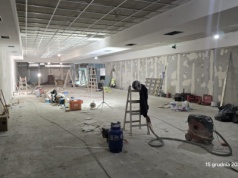 Korzenna. Miejsce doraźnego schronienia na wykończeniu