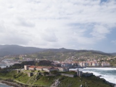 Fale porwały turystkę, gdy robiła zdjęcie. Morze wyrzuciło ciało na brzeg