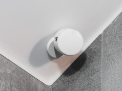 Czujnik, na który czeka tłum smart homiarzy. Siedzę w toalecie i testuję