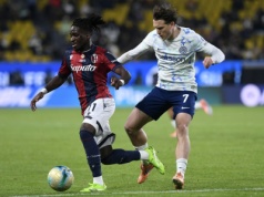 Komedia w rzutach karnych. Piotr Zieliński wraca bez Superpucharu Włoch