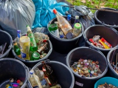 Wyrzucamy skarby do śmieci. Naukowcy mają tego dosyć, a na laboratorium się nie skończy