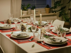 Święta w małym mieszkaniu. Jak stworzyć magię bez chaosu i nadmiaru dekoracji?