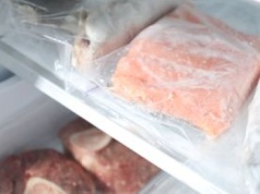 Jak rozmrozić rybę w kilka minut? Wystarczy jedna przyprawa