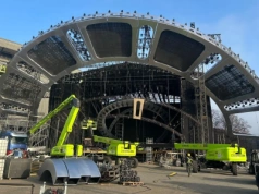 Sylwester z Dwójką w Katowicach. Ogromna scena rośnie pod Spodkiem