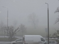 Mgła utrudnia widoczność. Apel Miejskiego Centrum Zarządzania Kryzysowego