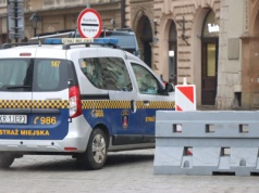 Centrum Krakowa pod szczególnym nadzorem. Wzmożone patrole służb