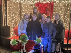 Świąteczny jarmark charytatywny w Koninie. Pomoc dla Kamili Sidor-Strzelczyk