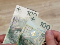 Ponad 11 tys. brutto i dostęp do systemów o znaczeniu państwowym. To nie jest zwykła praca