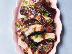 Żeberka teriyaki kuszą soczystością. Zrób je jak Jamie Oliver w air fryerze