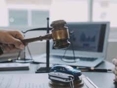 Współwłaściciel auta nie żyje. Czy możesz je sprzedać lub przerejestrować?