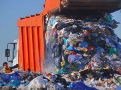 KAS zatrzymała prawie 1,5 tys. ton nielegalnych odpadów z Ukrainy