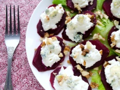 Sałatka na święta to królowa stołu. Jak połączyć tradycję z nowoczesnością?